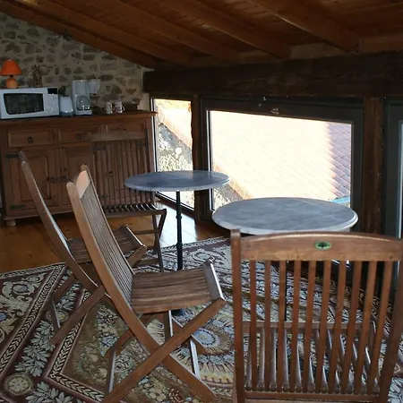 Guest house Pierre Des Anges Montagny (Loire)